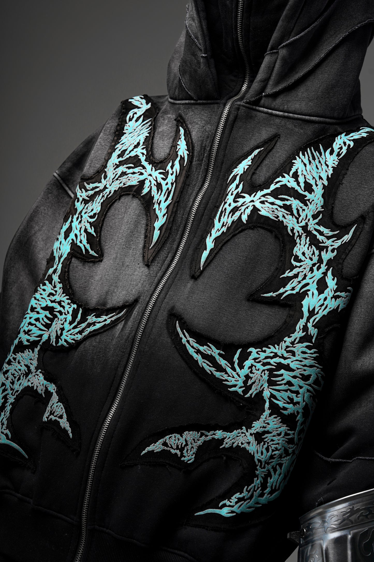 TRIBAL YETI HOODIE /30°