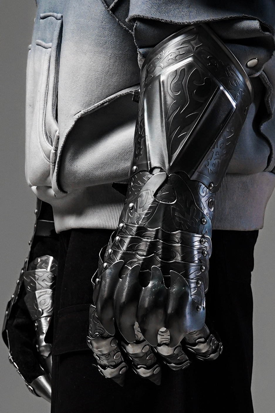 HEADEN’S GAUNTLETS