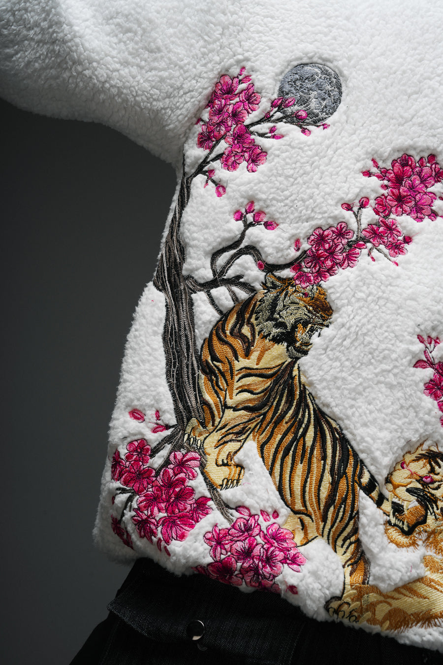 CHERRY RAION SWEATER