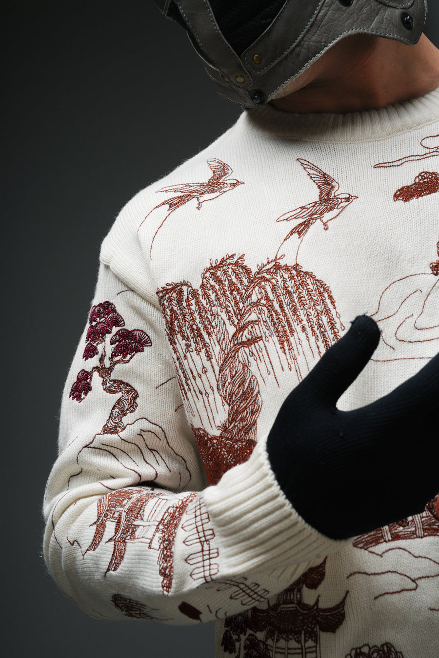 CHITA WOOLEN SWEATER