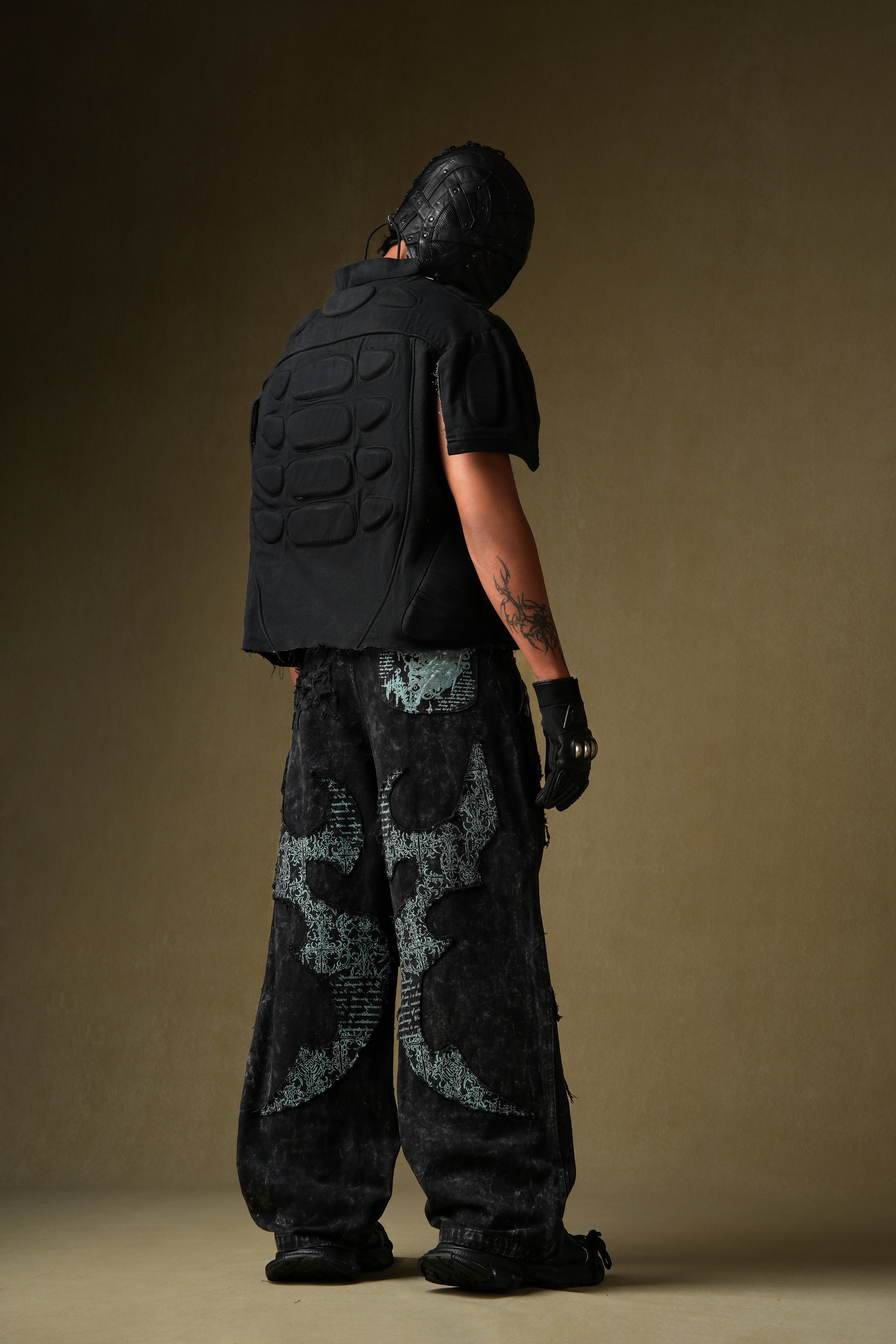 YETI PANTS° – HOLYHEADEN INTERNATIONAL