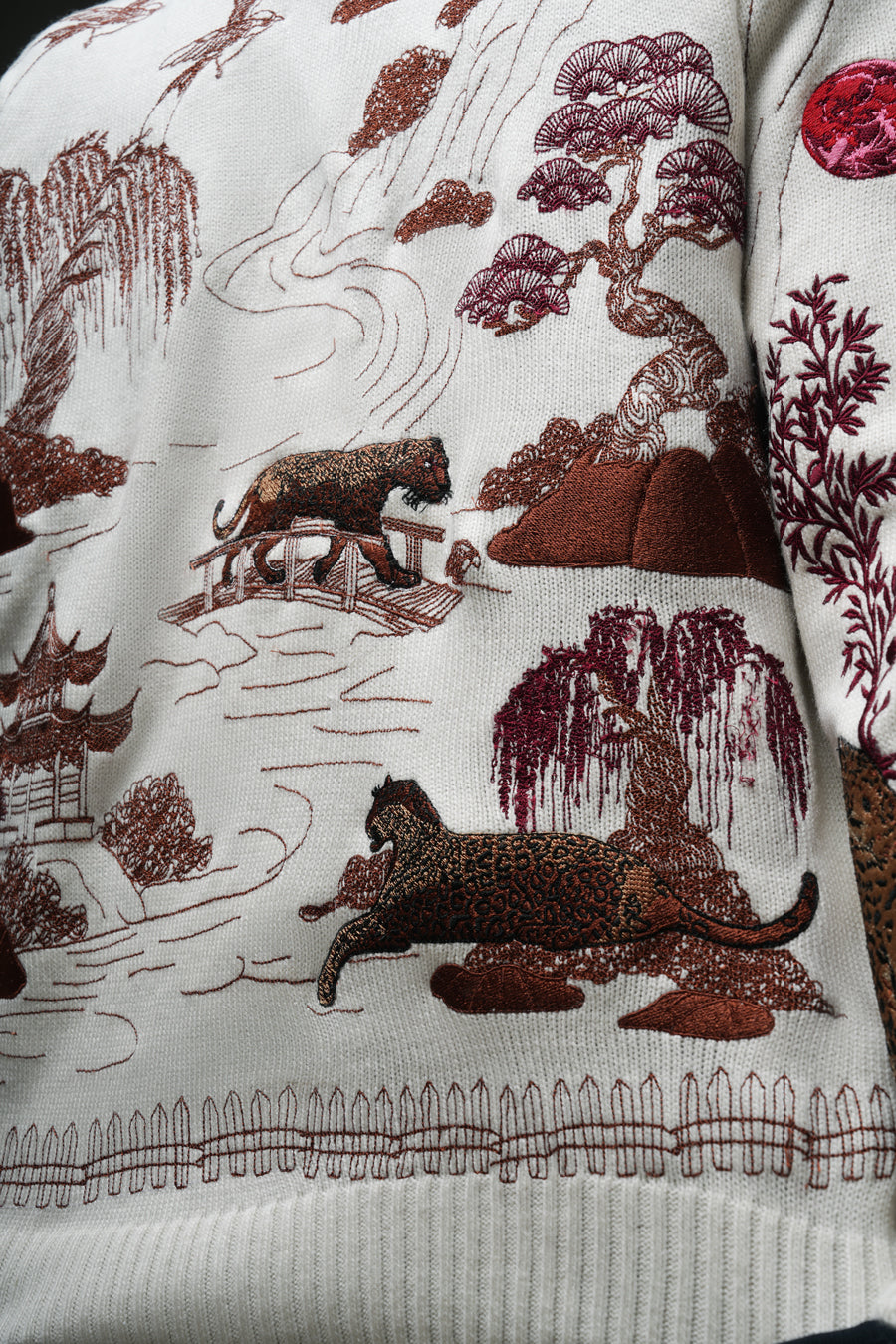 CHITA WOOLEN SWEATER