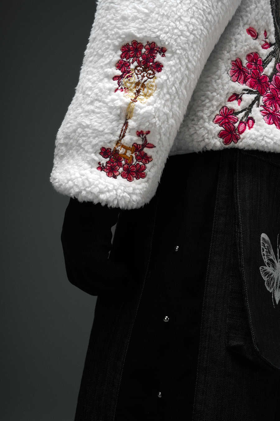 CHERRY RAION SWEATER